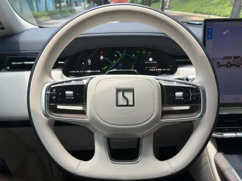 ZEEKR 9X 2025 Ultra Edition 55kWh Six-Seat — миниатюра 15