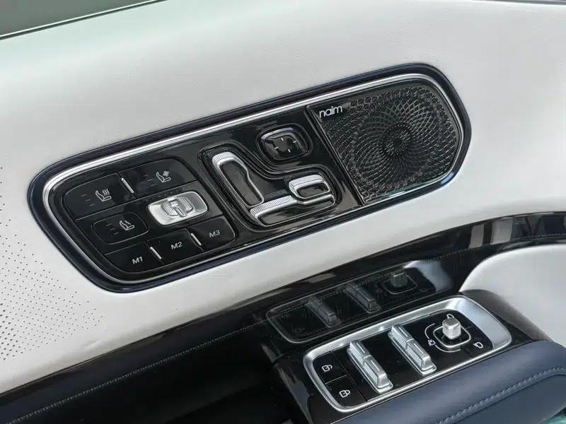 ZEEKR 9X 2025 Ultra Edition 55kWh Six-Seat — миниатюра 19