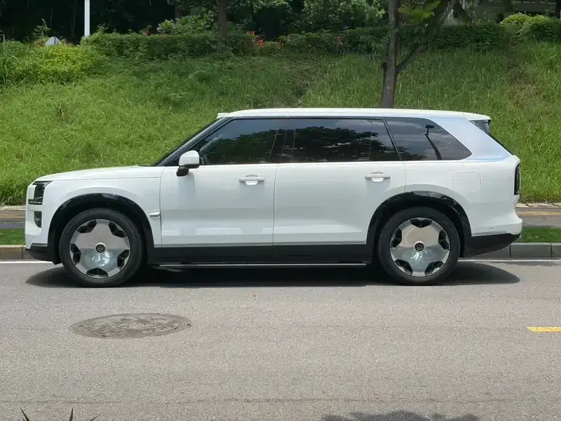 ZEEKR 9X 2025 Ultra Edition 55kWh Six-Seat — миниатюра 3