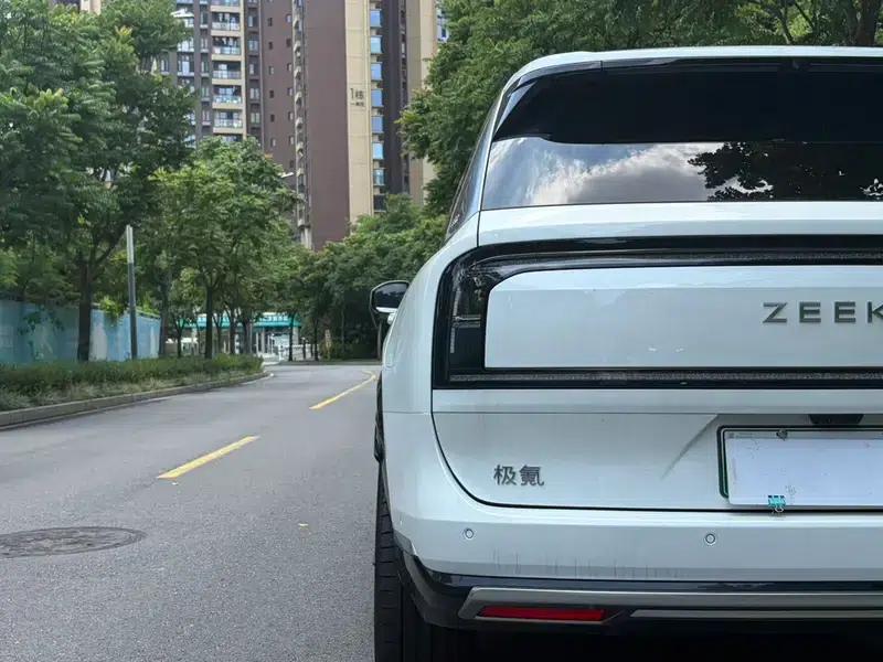 ZEEKR 9X 2025 Ultra Edition 55kWh Six-Seat — миниатюра 6