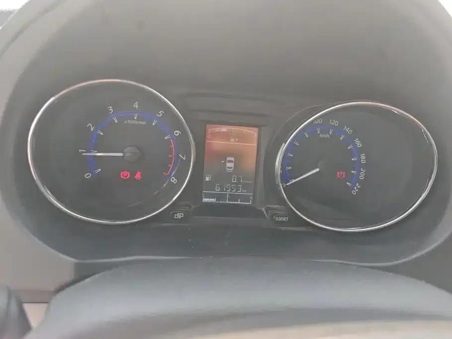 Fengxing S500 2016 Model 1.6L Manual Deluxe — миниатюра 14