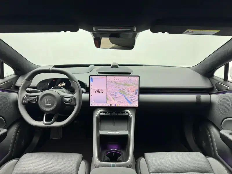 ZEEKR 007GT 2025 Long Range Rear-Wheel Drive Intelligent Driving Edition 100kWh — миниатюра 14