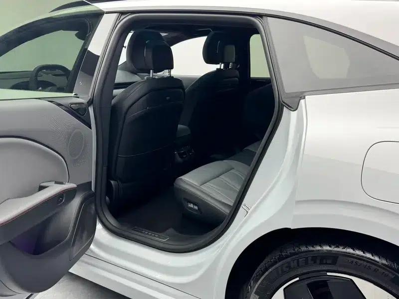 ZEEKR 007GT 2025 Long Range Rear-Wheel Drive Intelligent Driving Edition 100kWh — миниатюра 18