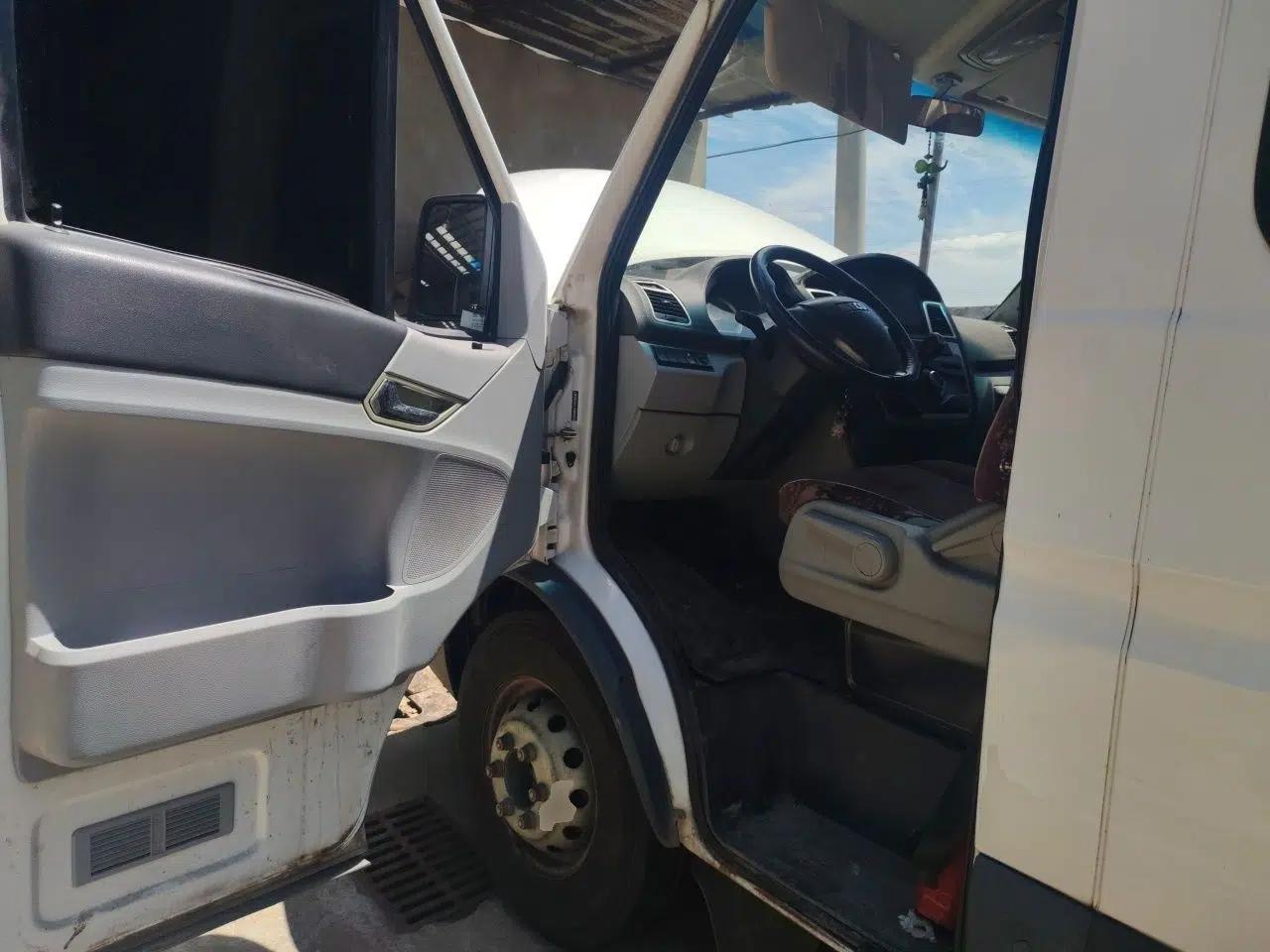 Iveco Power Daily 2017 3.0T Prestige A37 High-Roof 6-7 Seater F1CE34818 — миниатюра 16