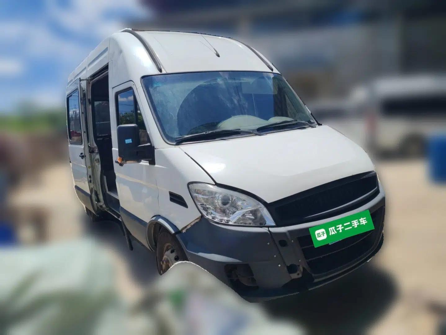 Iveco Power Daily 2017 3.0T Prestige A37 High-Roof 6-7 Seater F1CE34818 — миниатюра 3