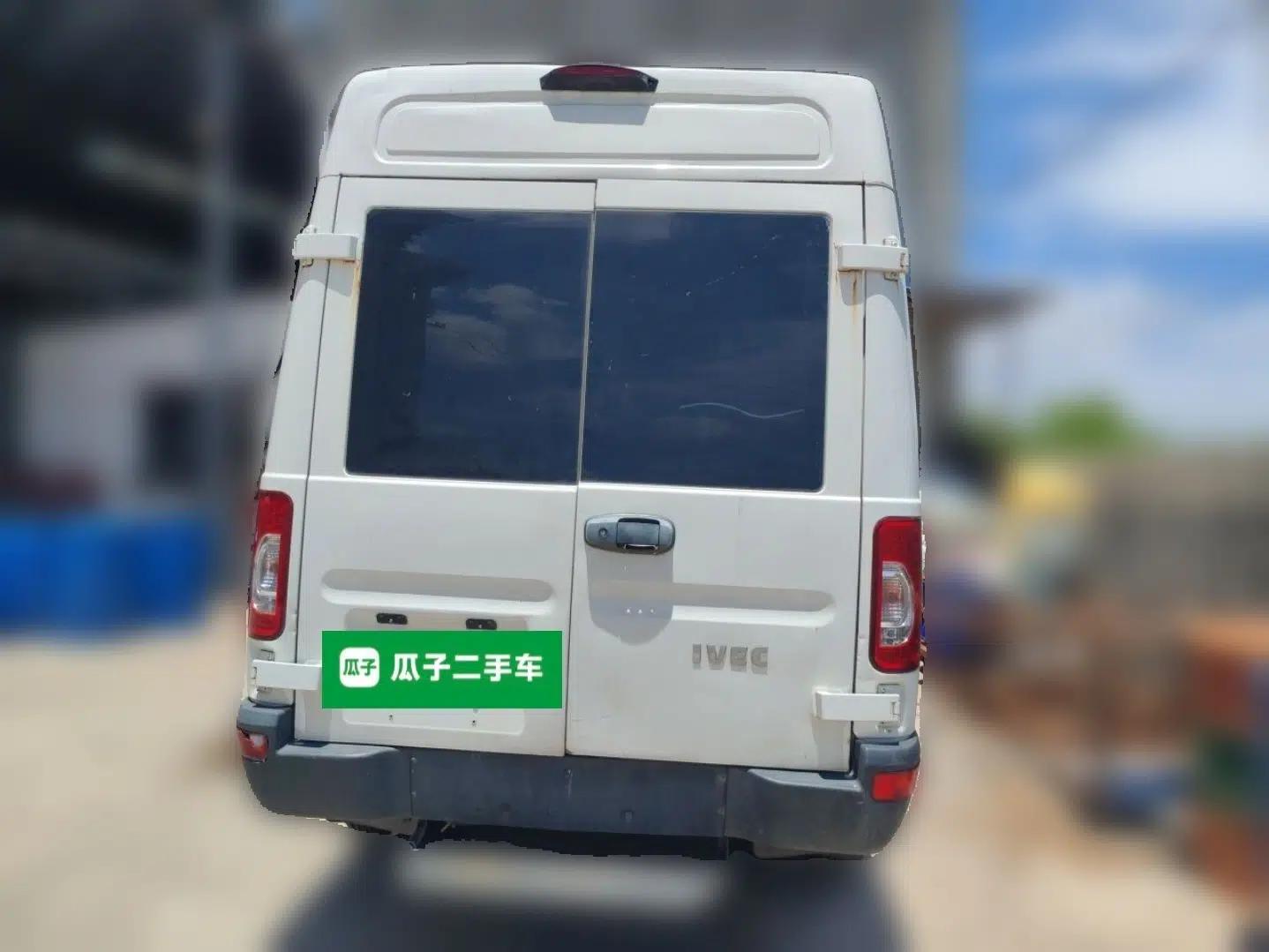 Iveco Power Daily 2017 3.0T Prestige A37 High-Roof 6-7 Seater F1CE34818 — миниатюра 5
