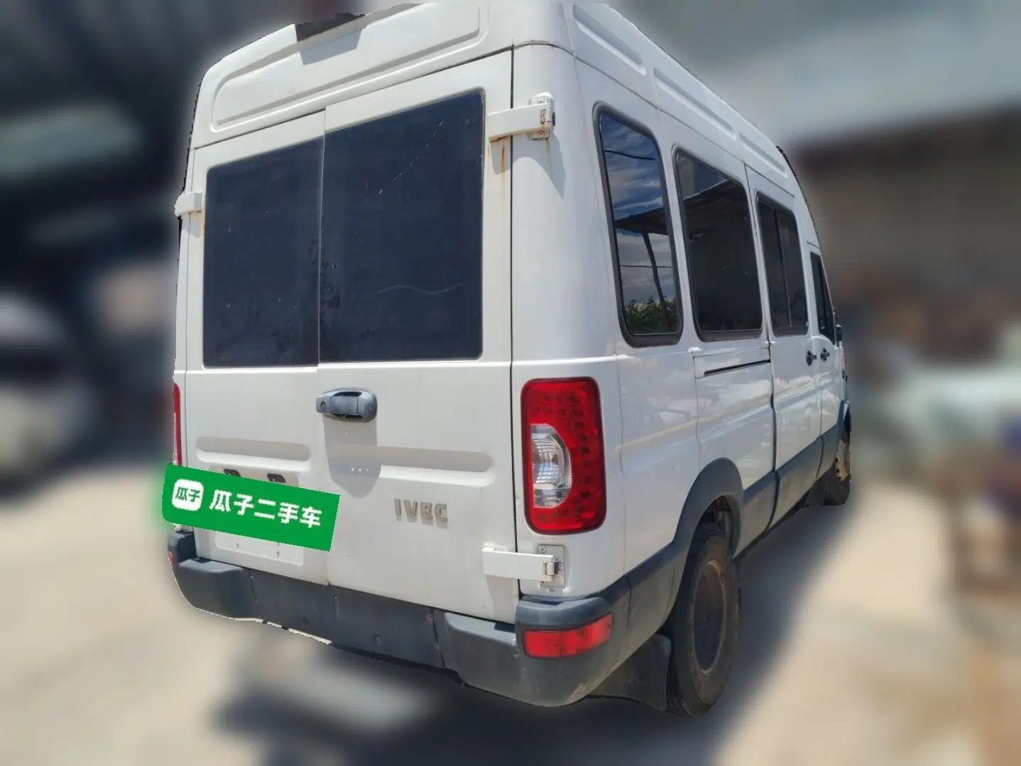 Iveco Power Daily 2017 3.0T Prestige A37 High-Roof 6-7 Seater F1CE34818 — миниатюра 6