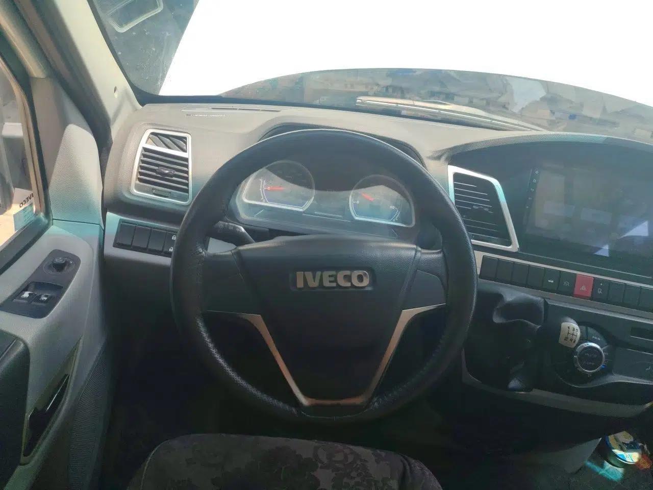 Iveco Power Daily 2017 3.0T Prestige A37 High-Roof 6-7 Seater F1CE34818 — миниатюра 10