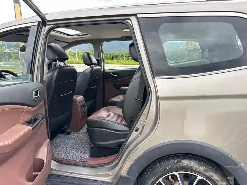 Fengxing SX6 2016 1.6L CVT Luxury Edition — миниатюра 25