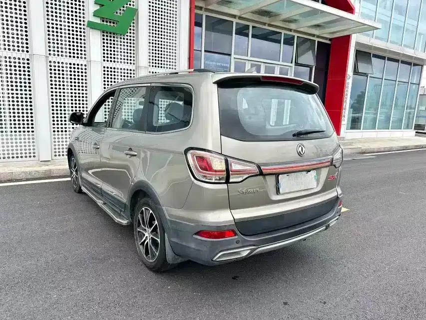 Fengxing SX6 2016 1.6L CVT Luxury Edition — миниатюра 26