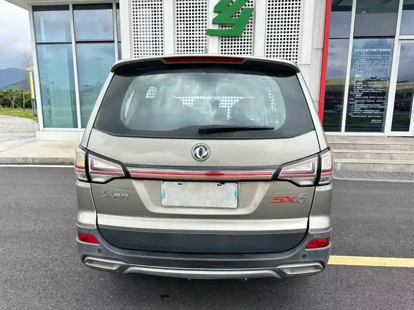 Fengxing SX6 2016 1.6L CVT Luxury Edition — миниатюра 27