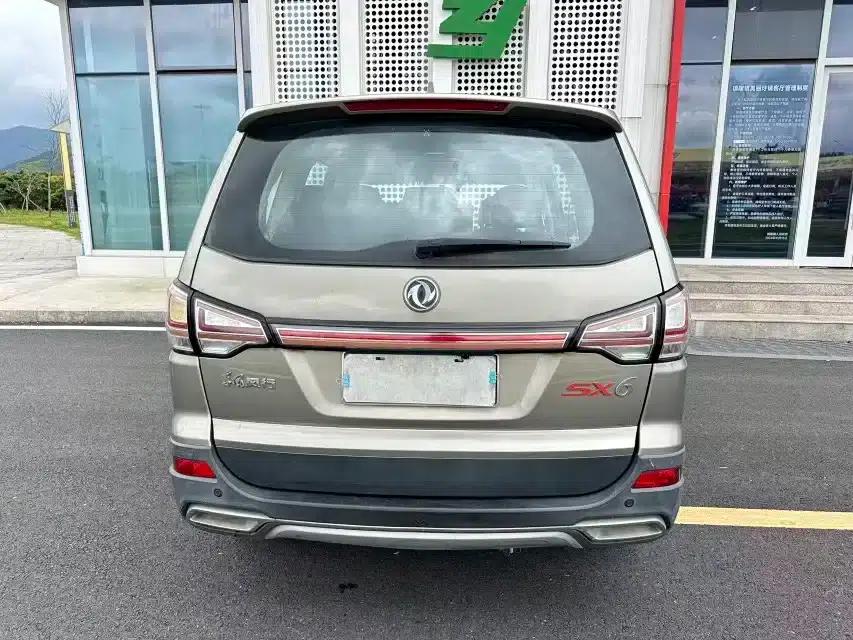 Fengxing SX6 2016 1.6L CVT Luxury Edition — миниатюра 6