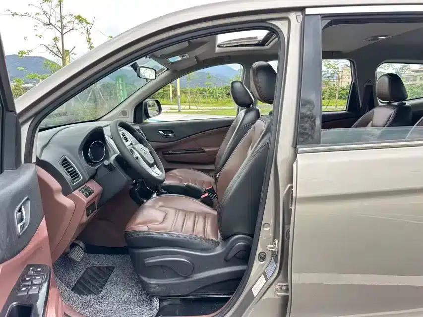 Fengxing SX6 2016 1.6L CVT Luxury Edition — миниатюра 7