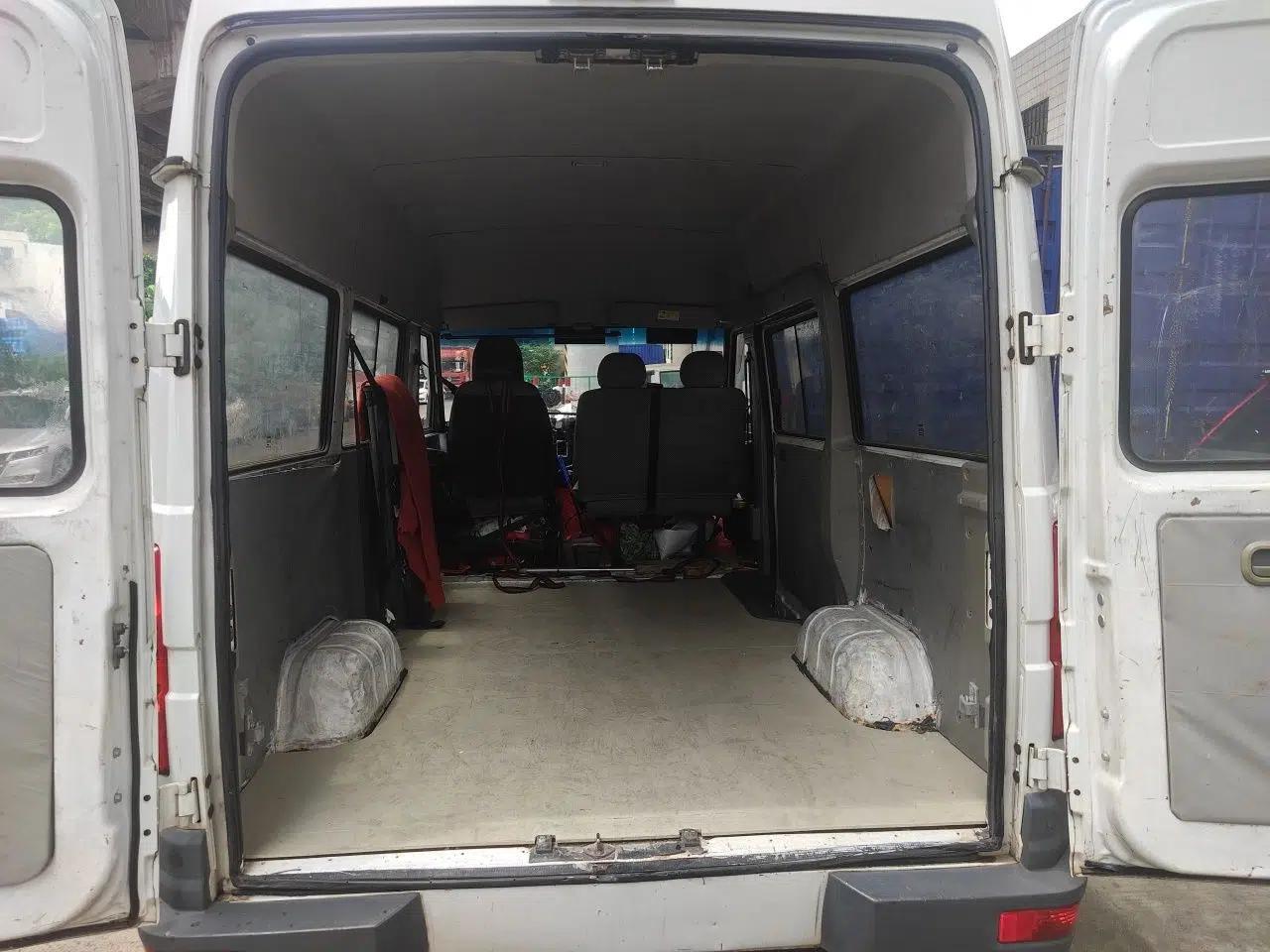 Iveco Daily 2017 2.5T A35 Passenger Van 5-7 Seats Model 47Z5 — миниатюра 19