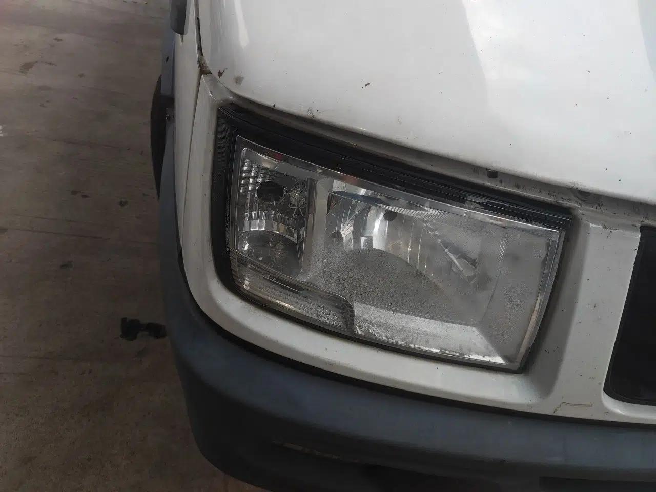 Iveco Daily 2017 2.5T A35 Passenger Van 5-7 Seats Model 47Z5 — миниатюра 7
