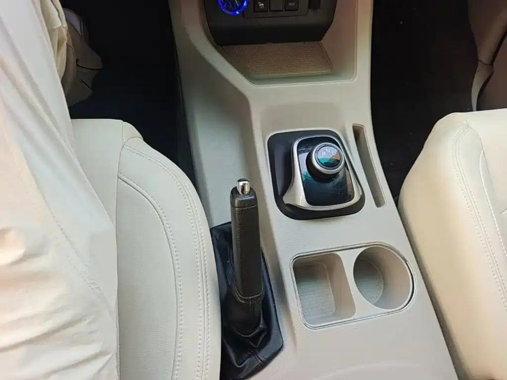 Lingzhi New Energy 2020 Comfort 7-seater — миниатюра 14
