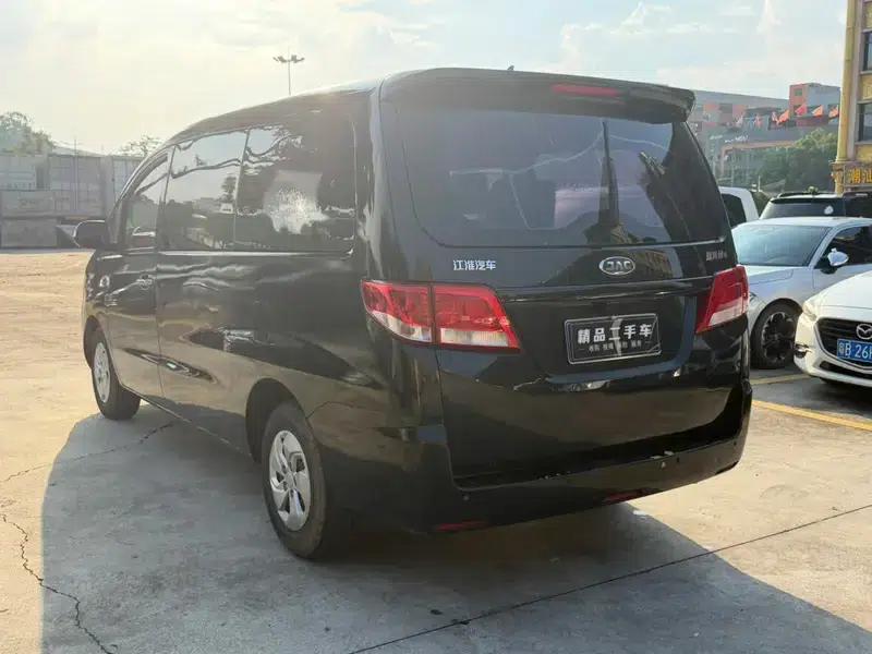 Refine M4 2016 2.0L Manual Comfort Model — миниатюра 4