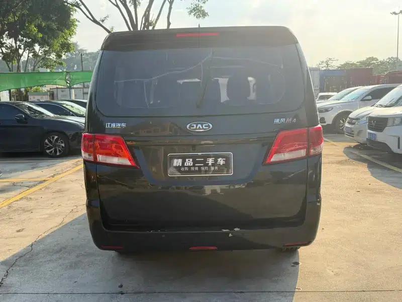 Refine M4 2016 2.0L Manual Comfort Model — миниатюра 5