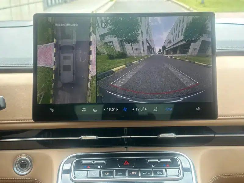 Refine RF8 PHEV 2024 HarmonyOS Edition 1.5T 150KM Flagship Model — миниатюра 17