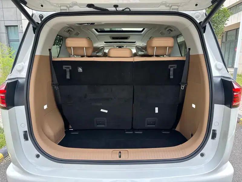 Refine RF8 PHEV 2024 HarmonyOS Edition 1.5T 150KM Flagship Model — миниатюра 29