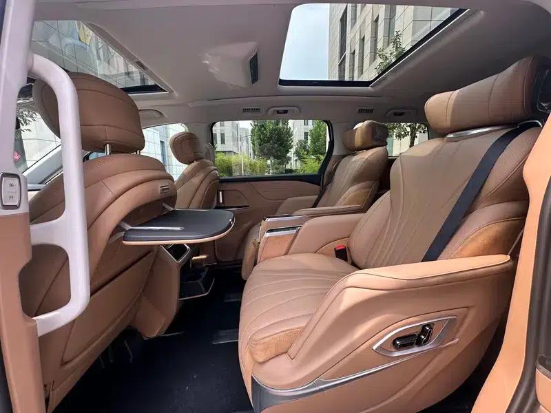 Refine RF8 PHEV 2024 HarmonyOS Edition 1.5T 150KM Flagship Model — миниатюра 30