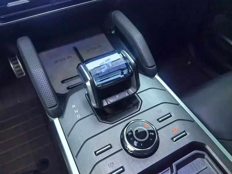 Jetour Traveler C-DM 2024 1.5TD DHT 129km 2WD Forest Edition — миниатюра 17