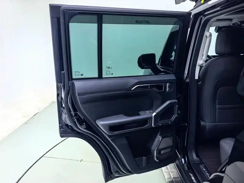 Jetour Traveler C-DM 2024 1.5TD DHT 129km 2WD Forest Edition — миниатюра 27