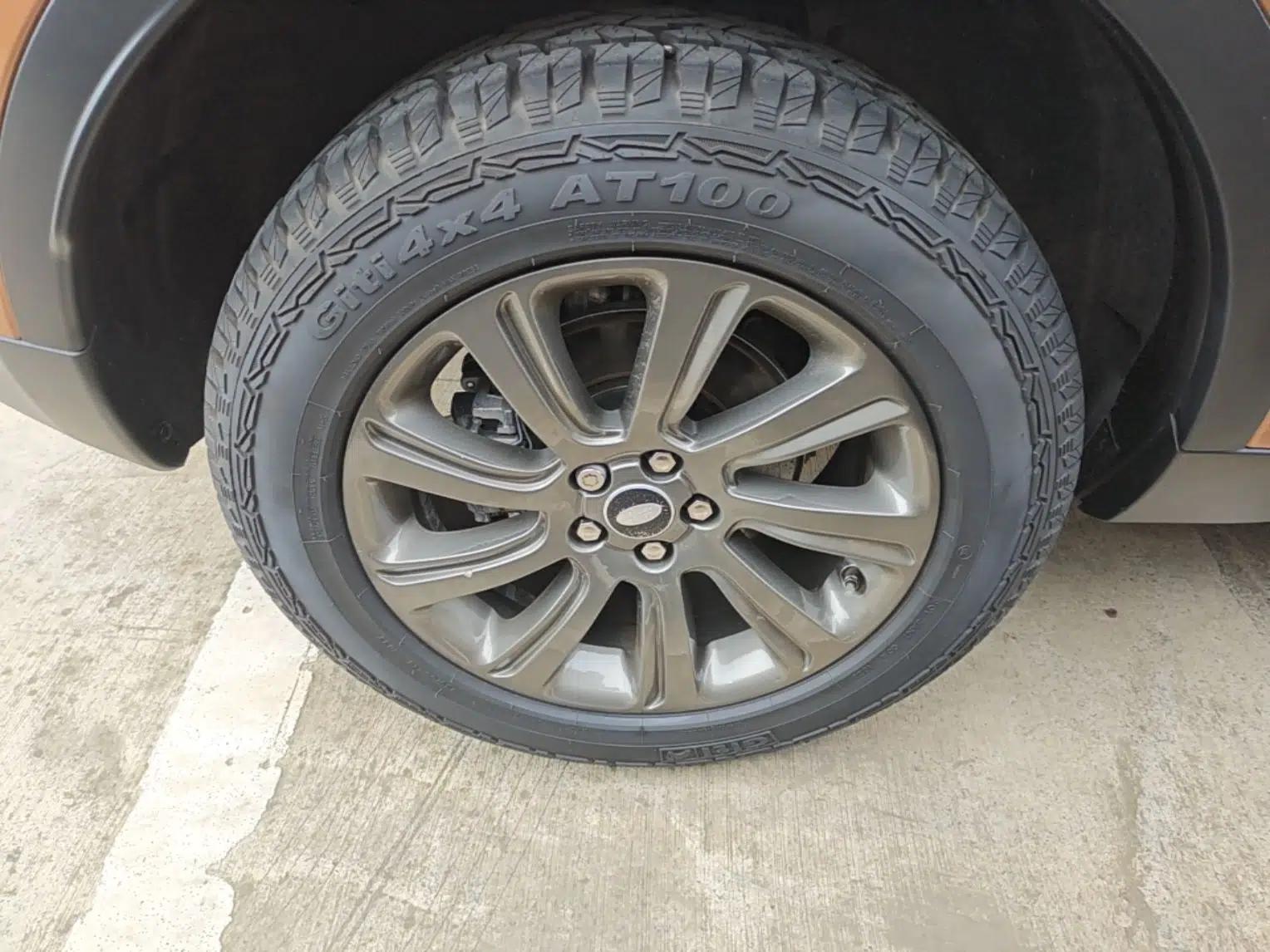 Land Rover Discovery Sport 2016 2.0T SE — миниатюра 11