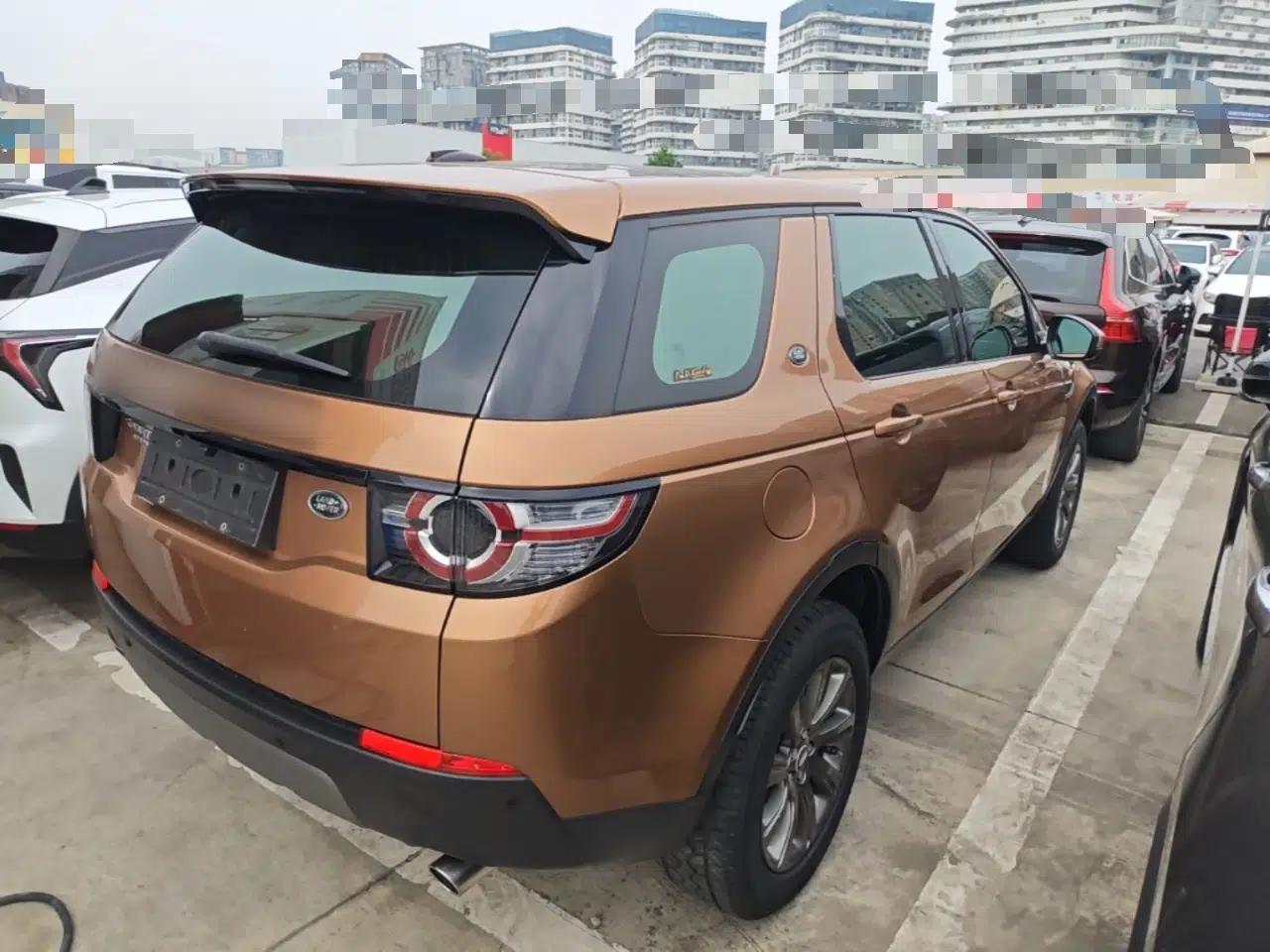 Land Rover Discovery Sport 2016 2.0T SE — миниатюра 6