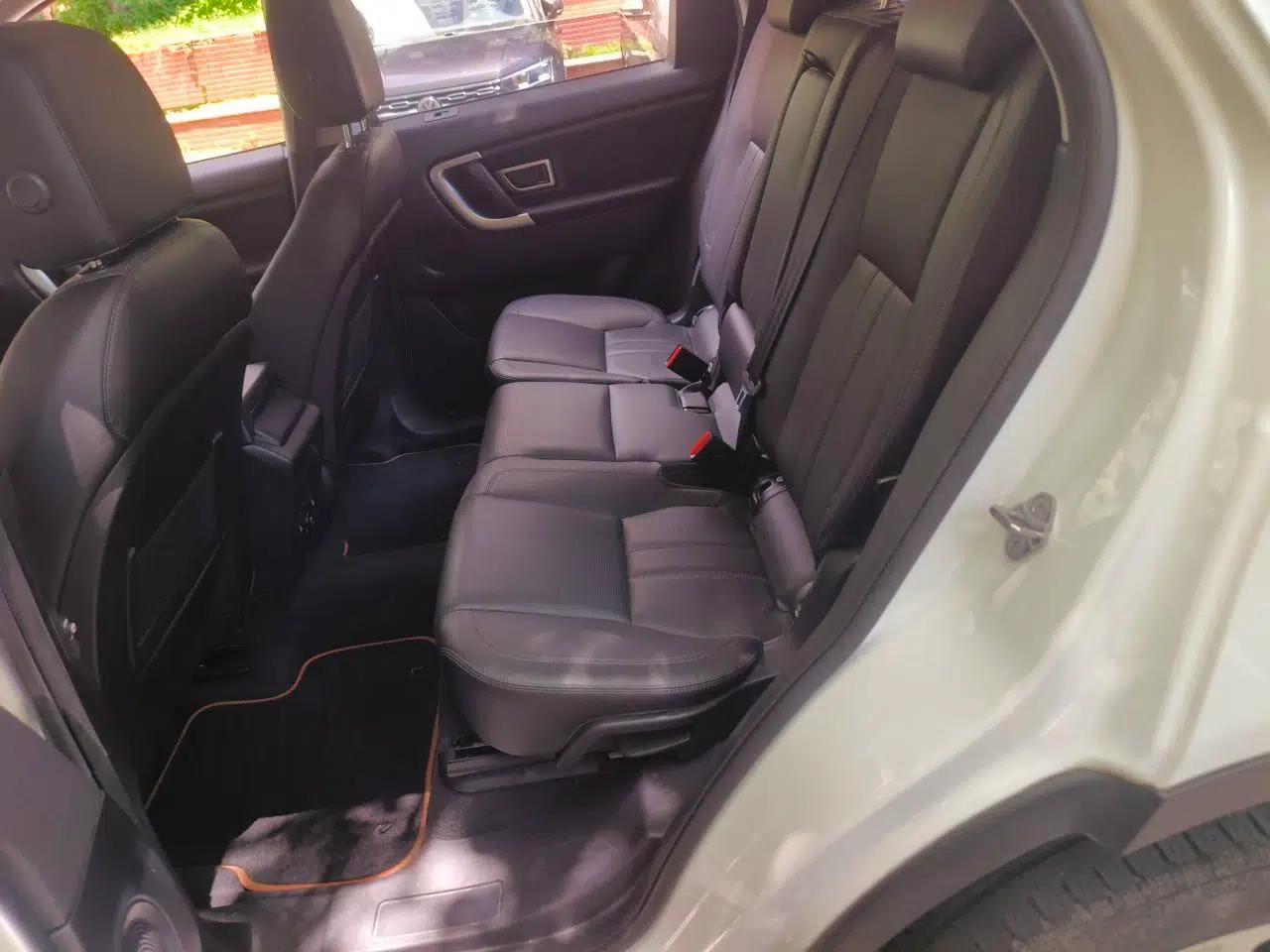 Land Rover Discovery Sport 2016 2.0T HSE — миниатюра 17