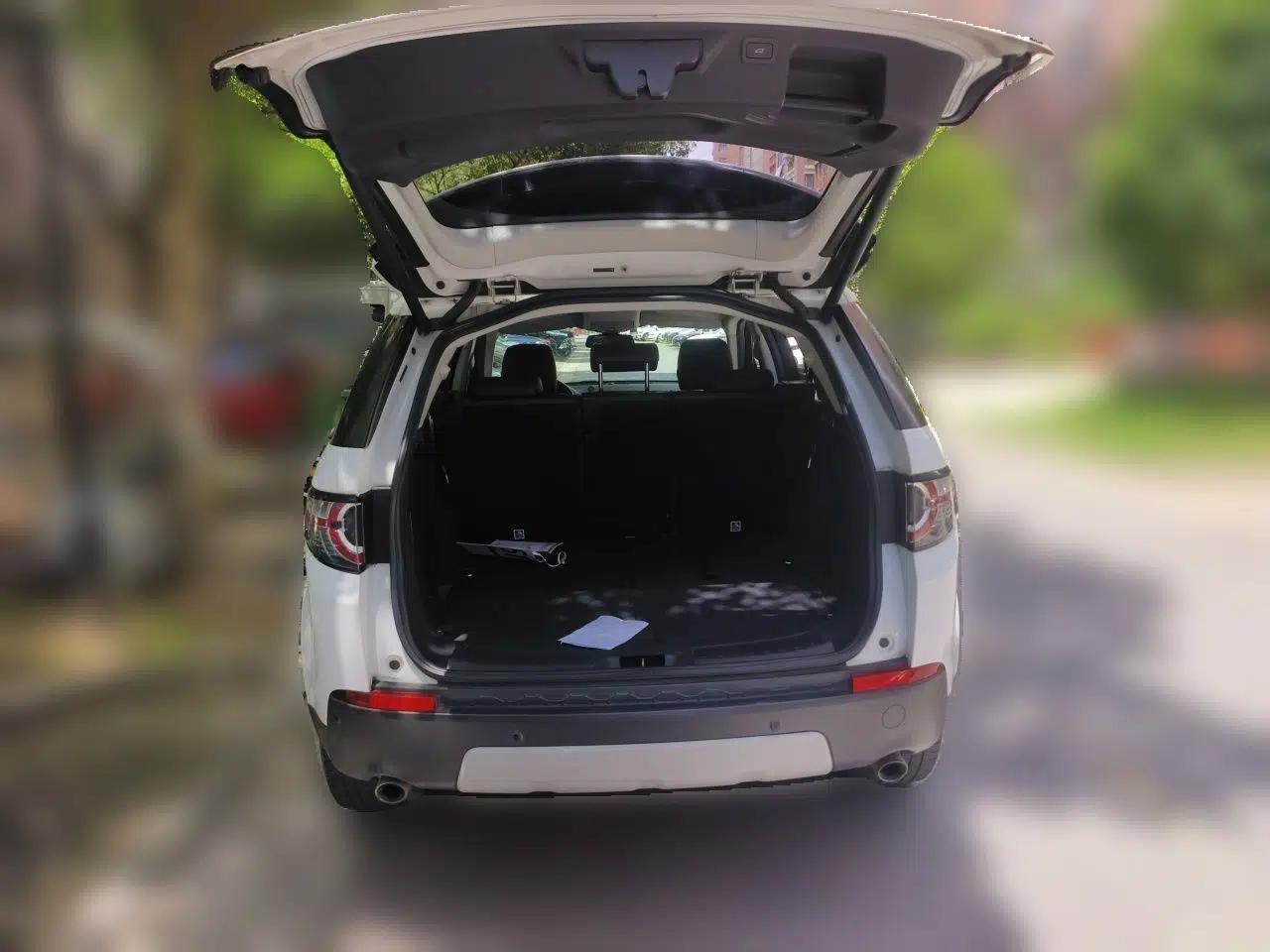 Land Rover Discovery Sport 2016 2.0T HSE — миниатюра 19