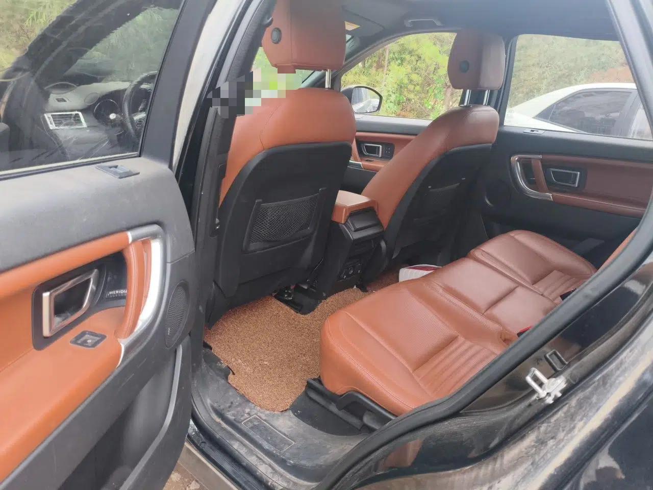 Land Rover Discovery Sport 2015 2.0T HSE LUXURY — миниатюра 17