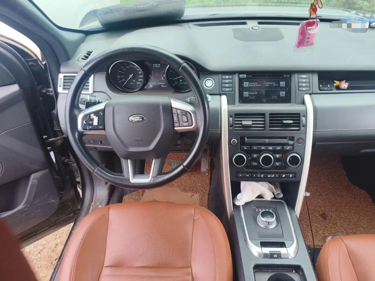 Land Rover Discovery Sport 2015 2.0T HSE LUXURY — миниатюра 10