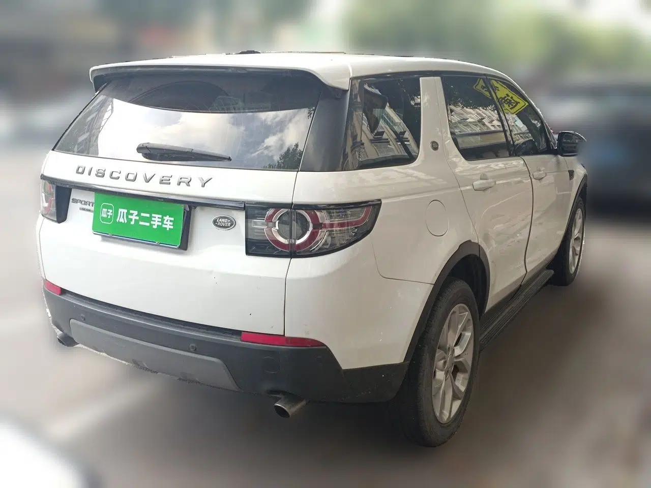 Land Rover Discovery Sport 2015 2.0T SE — миниатюра 6