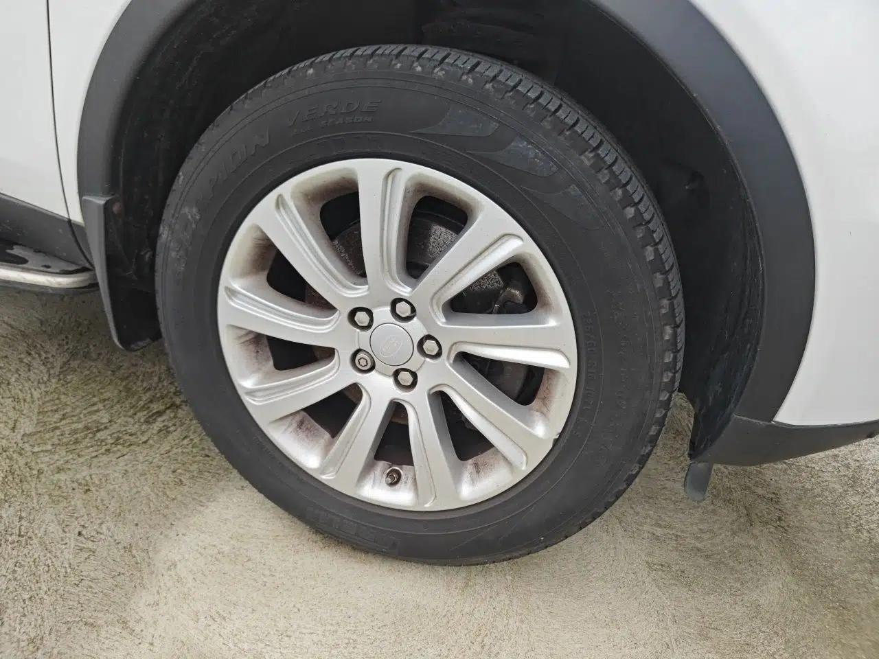 Land Rover Discovery Sport 2016 2.0T SE — миниатюра 8