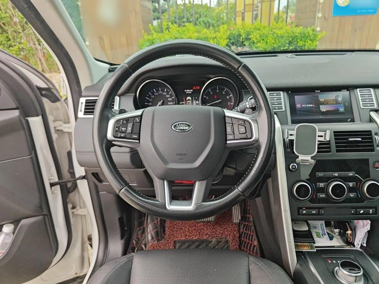 Land Rover Discovery Sport 2016 2.0T SE — миниатюра 10