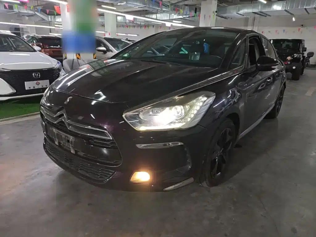 DS 5 2014 1.6T Luxury Edition THP160 — миниатюра 2