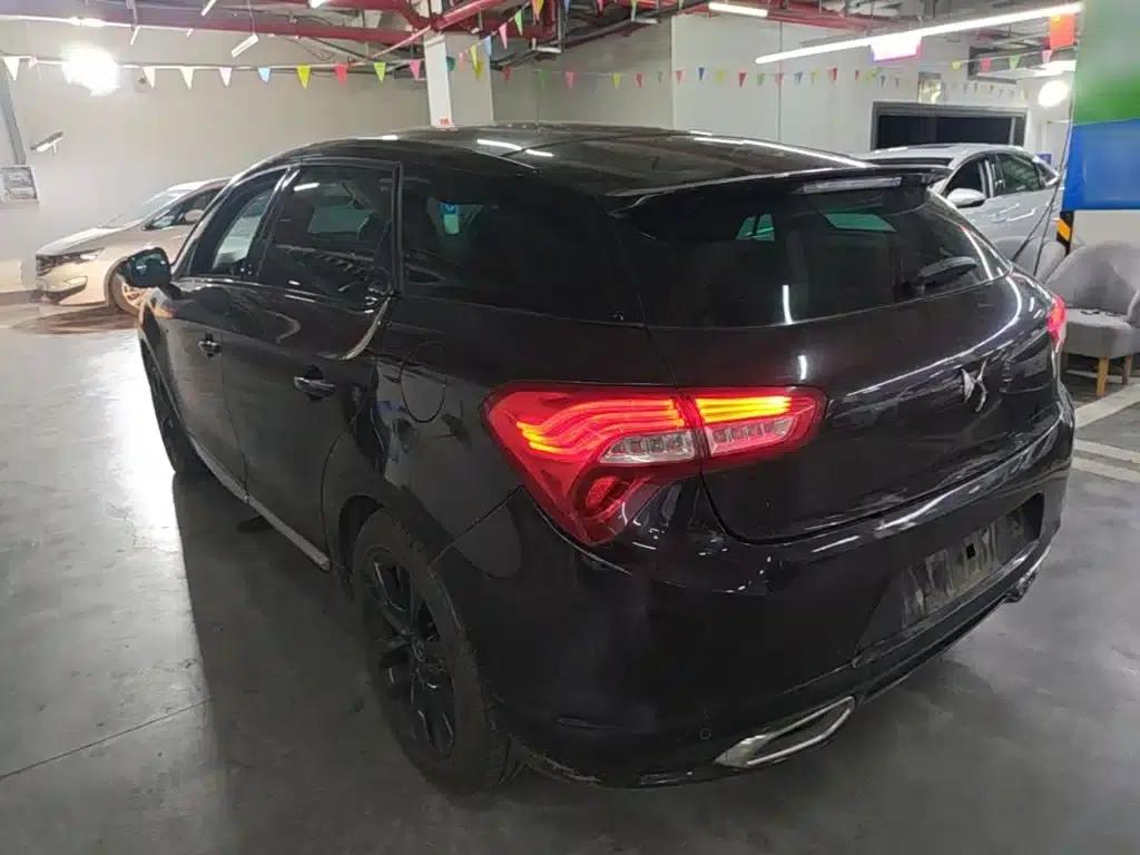 DS 5 2014 1.6T Luxury Edition THP160 — миниатюра 5