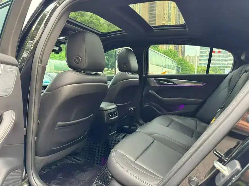 2023 Cadillac CT5 28T Luxury Standard Edition — миниатюра 9