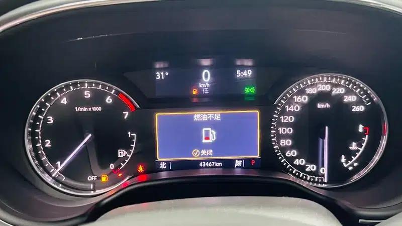 2022 Cadillac CT5 28T Luxury Standard Edition — миниатюра 10