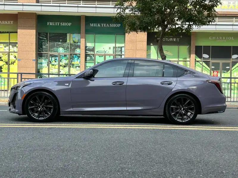 2022 Cadillac CT5 28T Premium — миниатюра 4
