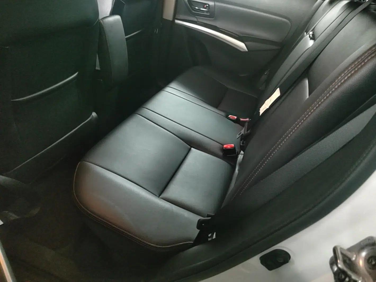 Suzuki S-Cross 2015 1.4T Automatic Two-Wheel Drive Prestige Model — миниатюра 20