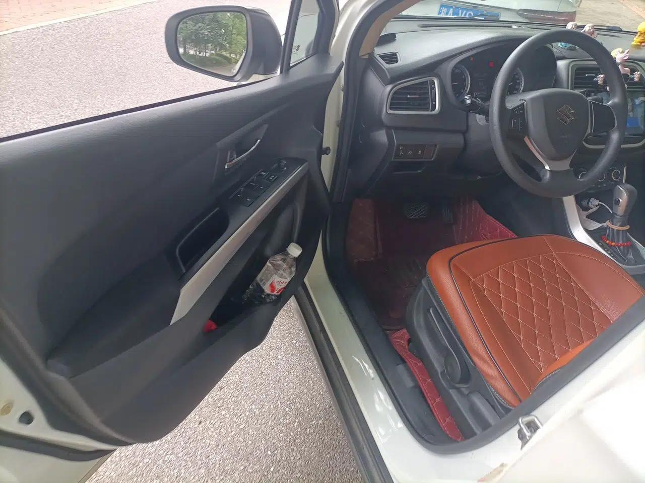 Suzuki S-Cross 2014 1.6L CVT Two-Wheel Drive Entry Model — миниатюра 16