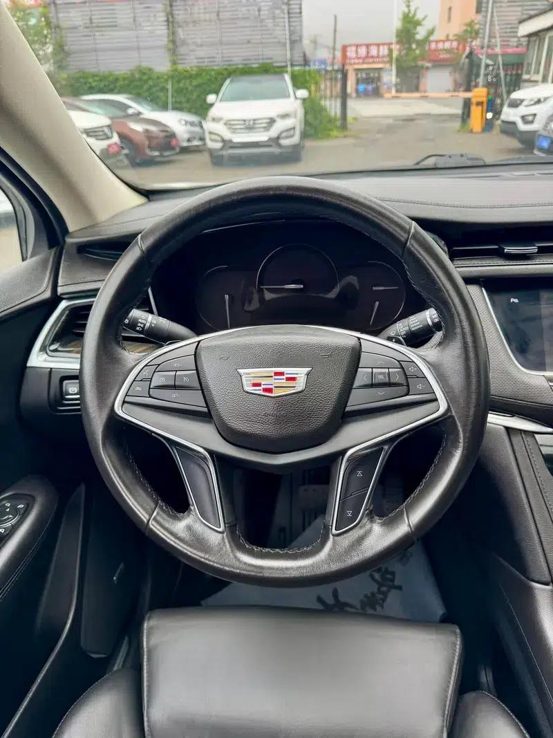 Cadillac XT5 2018 28T AWD Luxury — миниатюра 11