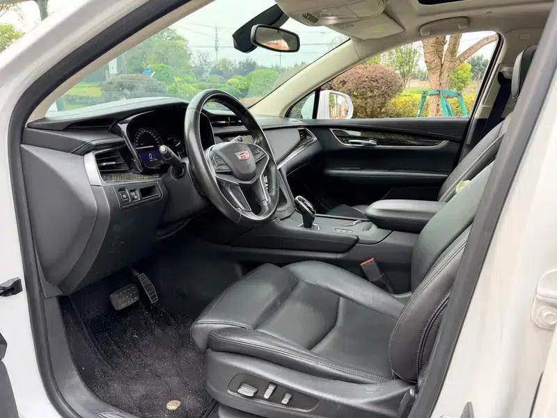 Cadillac XT5 2016 28T AWD Technical Edition — миниатюра 12
