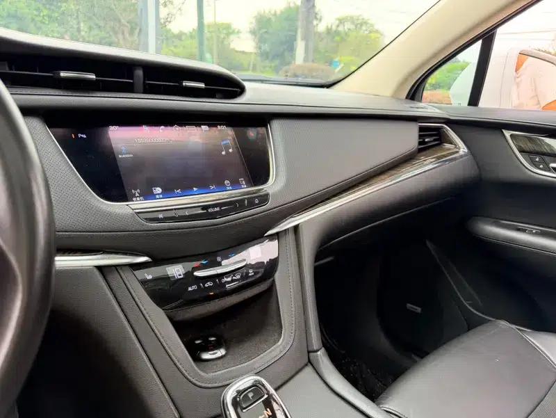 Cadillac XT5 2016 28T AWD Technical Edition — миниатюра 5