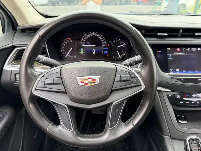 Cadillac XT5 2016 28T AWD Technical Edition — миниатюра 9