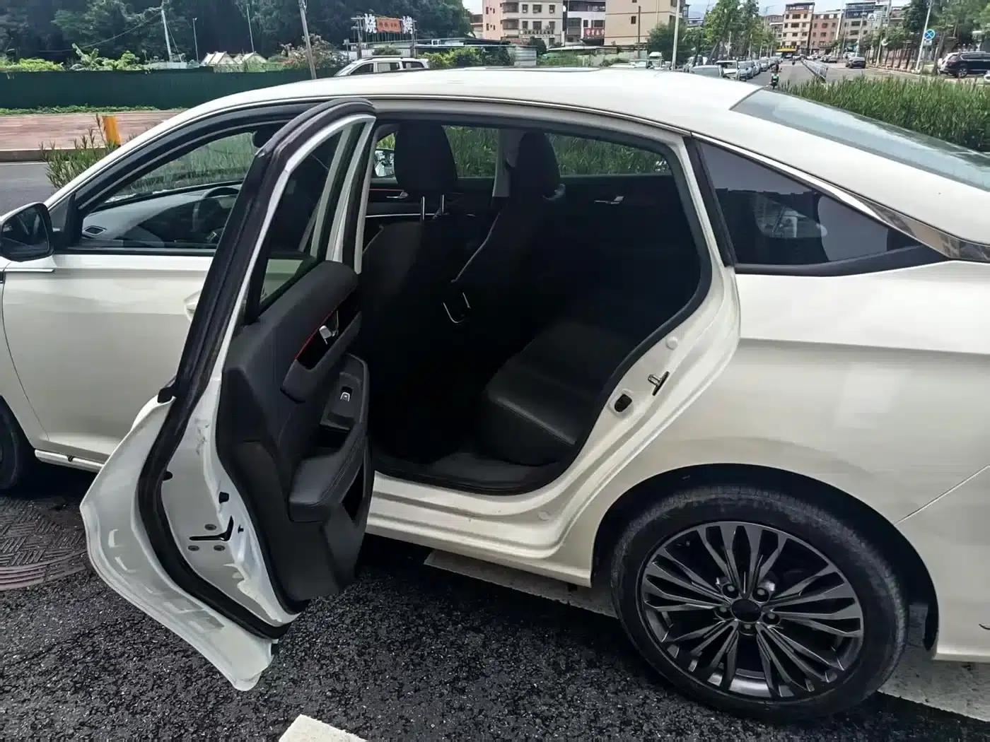 Aeolus Aeolus MAX 2022 1.5T Super Stylish Dad Edition — миниатюра 5