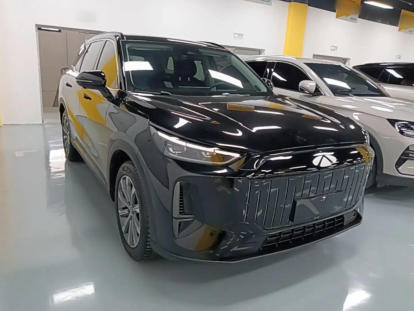 Chery Fengyun T9 2025 120 Long-Range Luxury Version 5 Seats Lithium Iron Phosphate — миниатюра 3