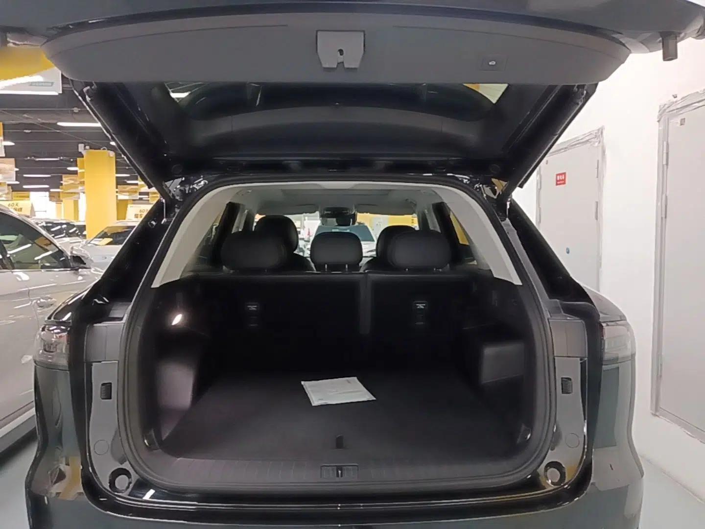 Chery Fengyun T9 2025 120 Long-Range Luxury Version 5 Seats Lithium Iron Phosphate — миниатюра 27